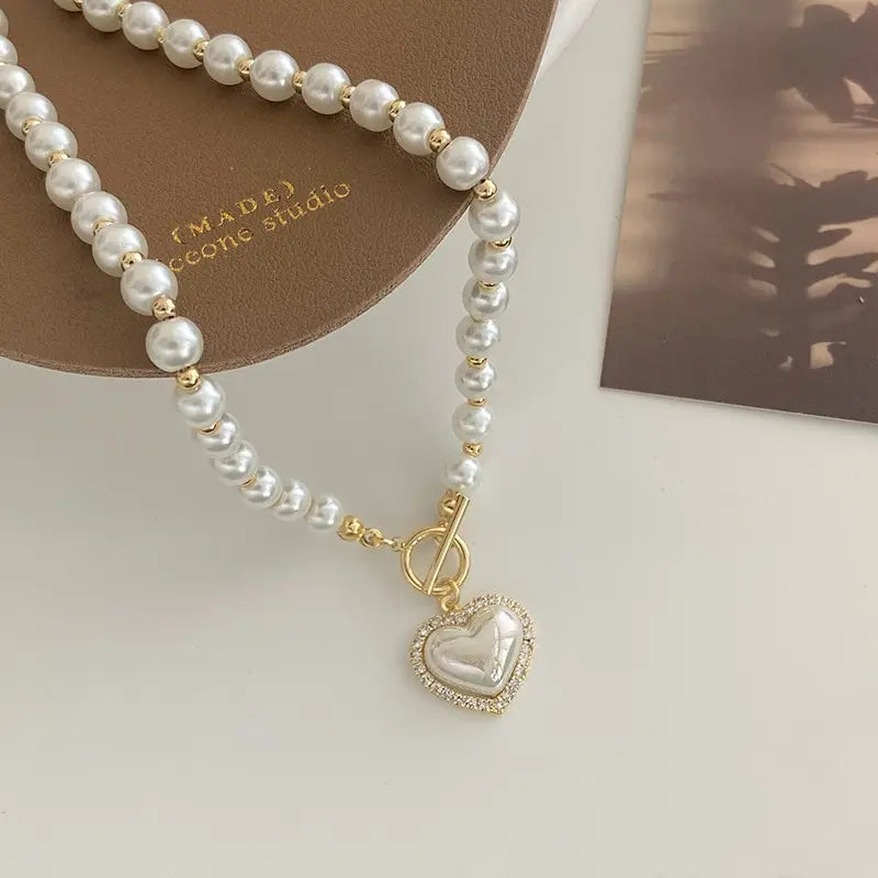 Elegant Pearl Necklace For Women Heart Pendant Necklaces Luxury Imitation Pearls Chain Necklaces Jewellery Girls Gifts