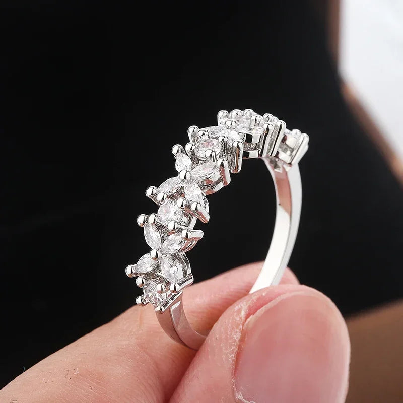 Luxury Female Small Natural Diamond Stone Ring 925 Silver Plated Engagement Ring Vintage Wedding Rings for Women