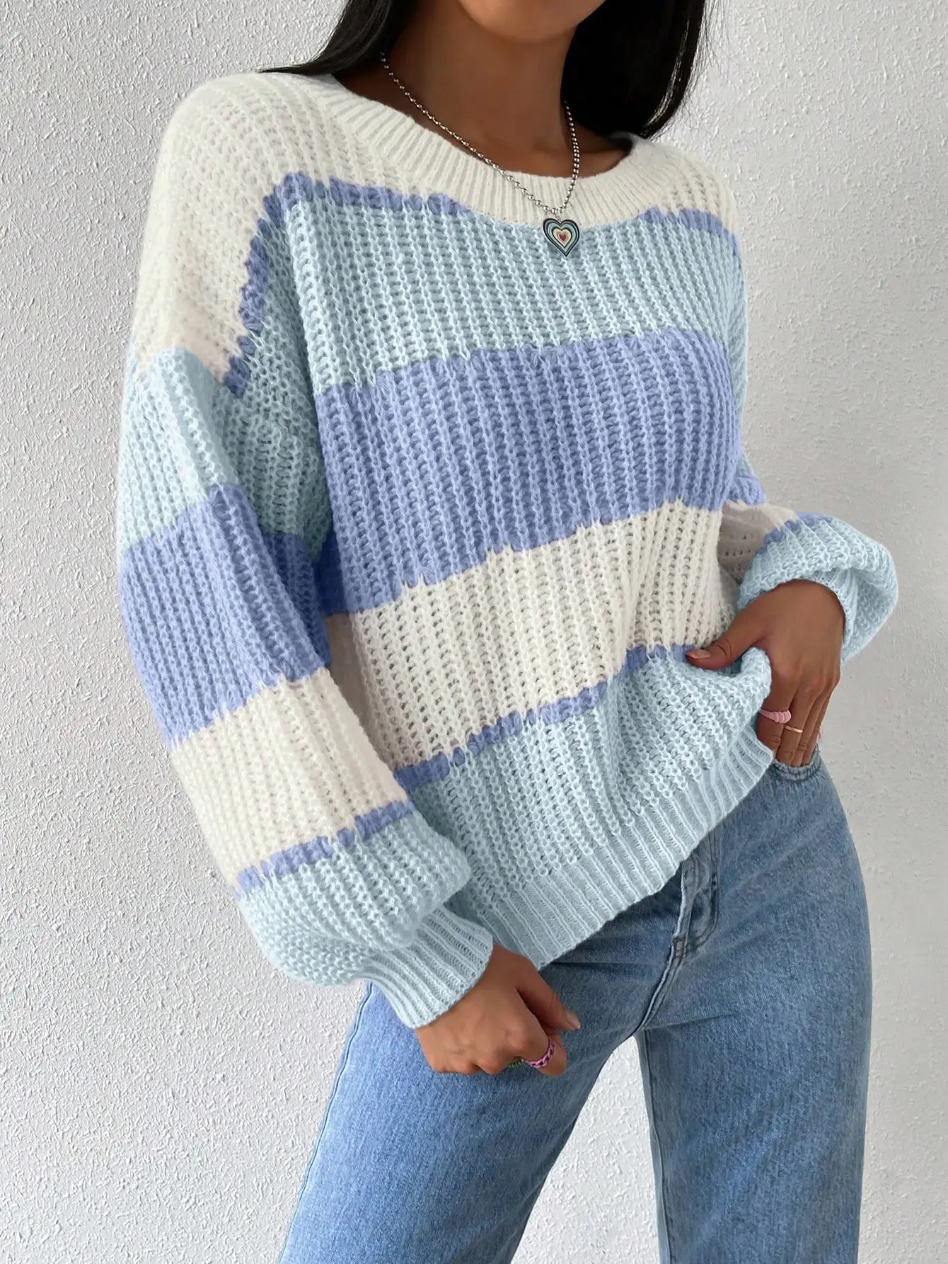 New color-blocked ribbed knitted shoulder sweater for women