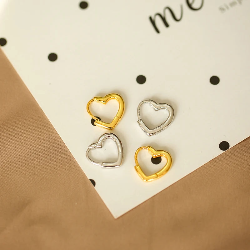 925 Sterling Silver Fashion Smooth Love Heart Hoop Earrings Simple Cute Heart Circle Piercing Earring Ear Buckle Jewellery