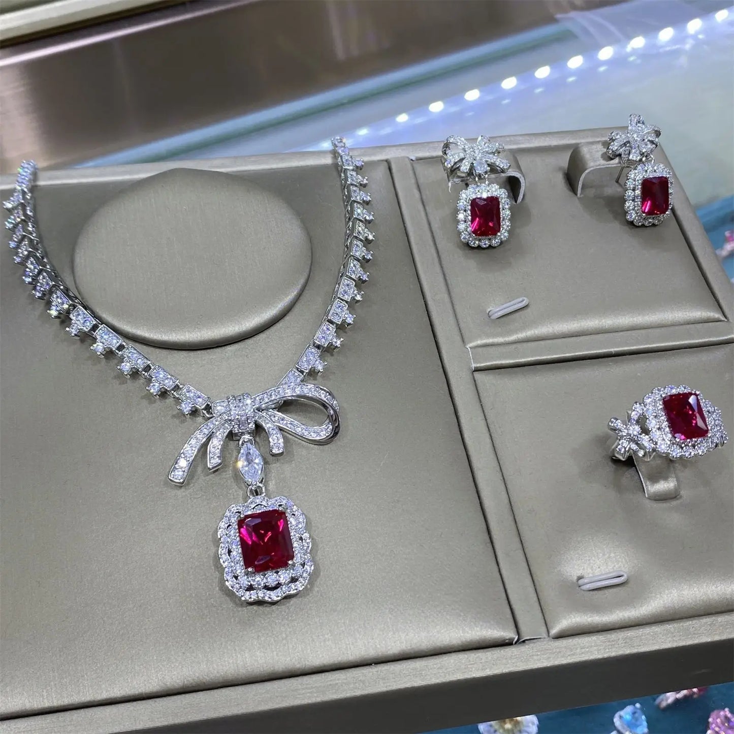 Red Corundum Jewellery Set Diamond Explosion Flash Hot New Luxury Pendant Necklace Female Earrings Set