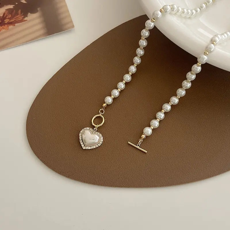 Elegant Pearl Necklace For Women Heart Pendant Necklaces Luxury Imitation Pearls Chain Necklaces Jewellery Girls Gifts