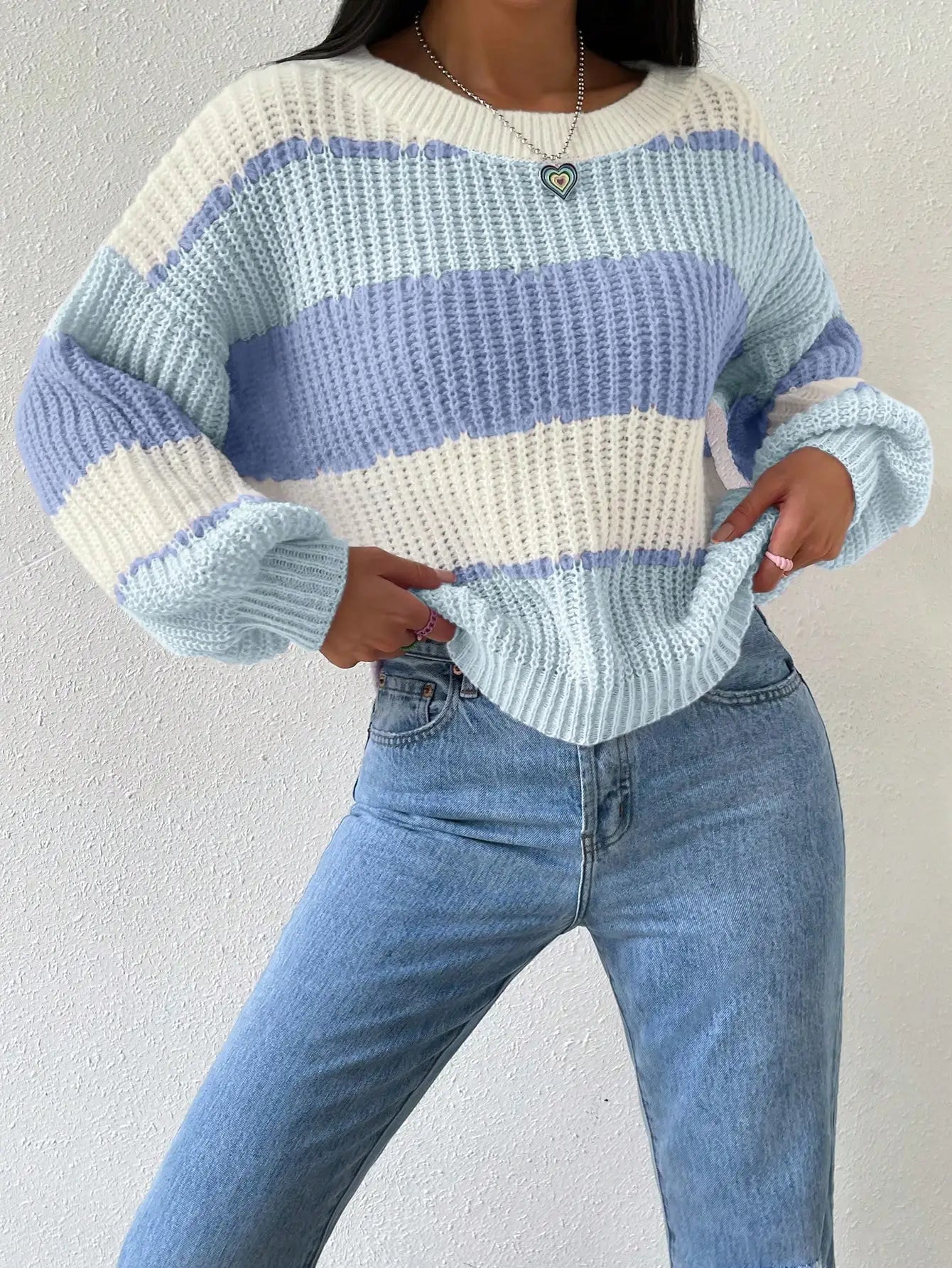 New color-blocked ribbed knitted shoulder sweater for women