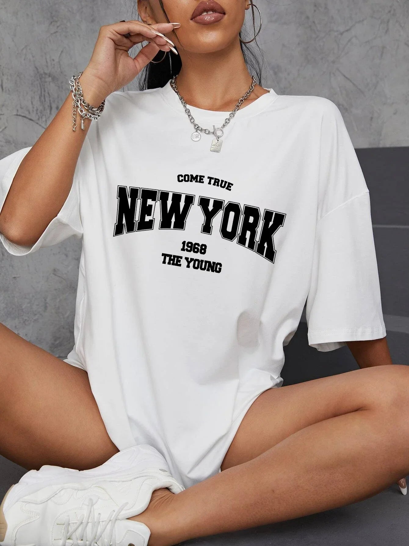 The New York Is Young Woman T-shirt Girl Oversize Daily Top Female Creativity Street t-shirt Individual Casual Clothes