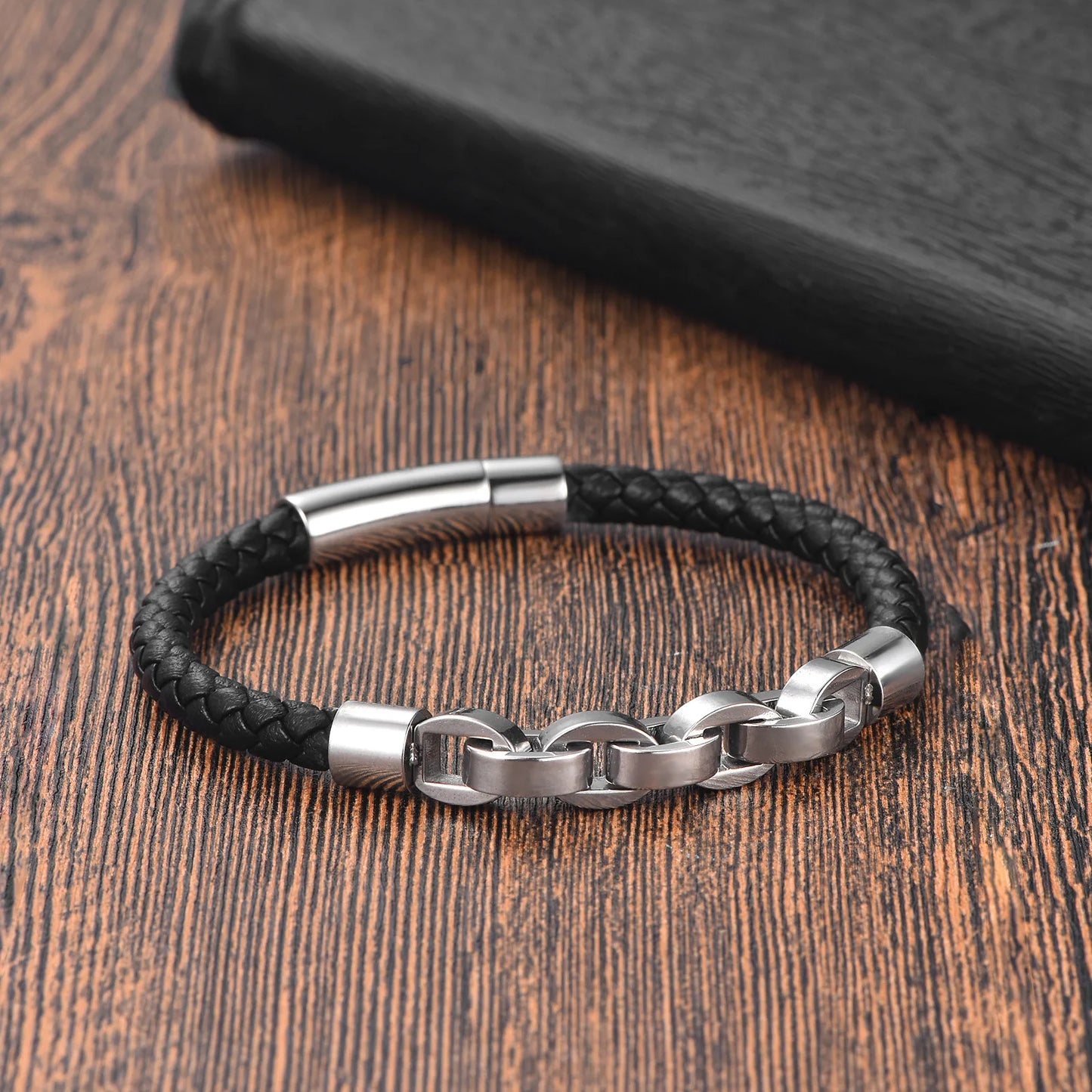 Leather Bracelet Infinity Shape Special Popular Pattern Men's Bracelet for Men Stainless Steel Jewellery Accessories Gift