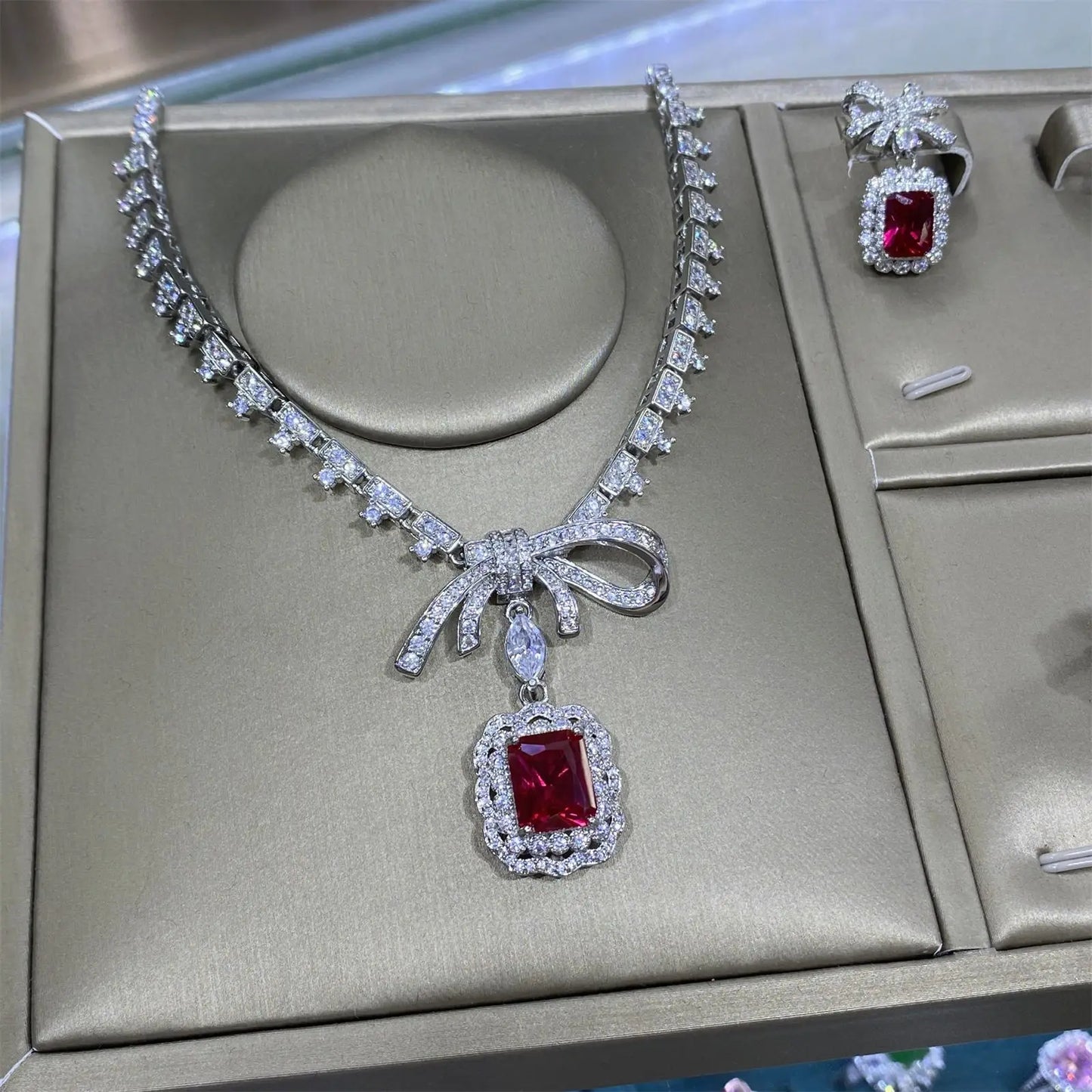 Red Corundum Jewellery Set Diamond Explosion Flash Hot New Luxury Pendant Necklace Female Earrings Set